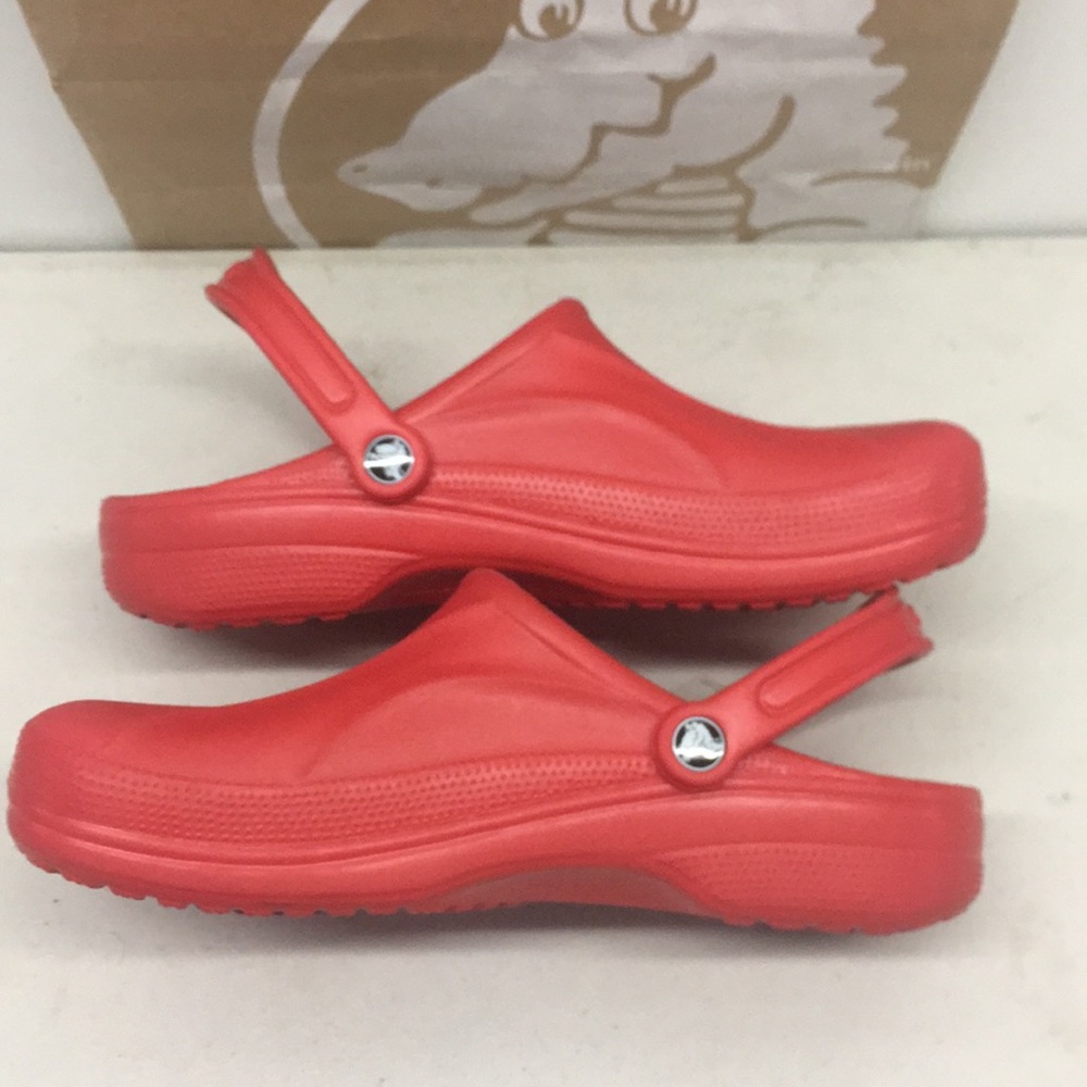 🚨CROCS 🚨 - Picture 4 of 8